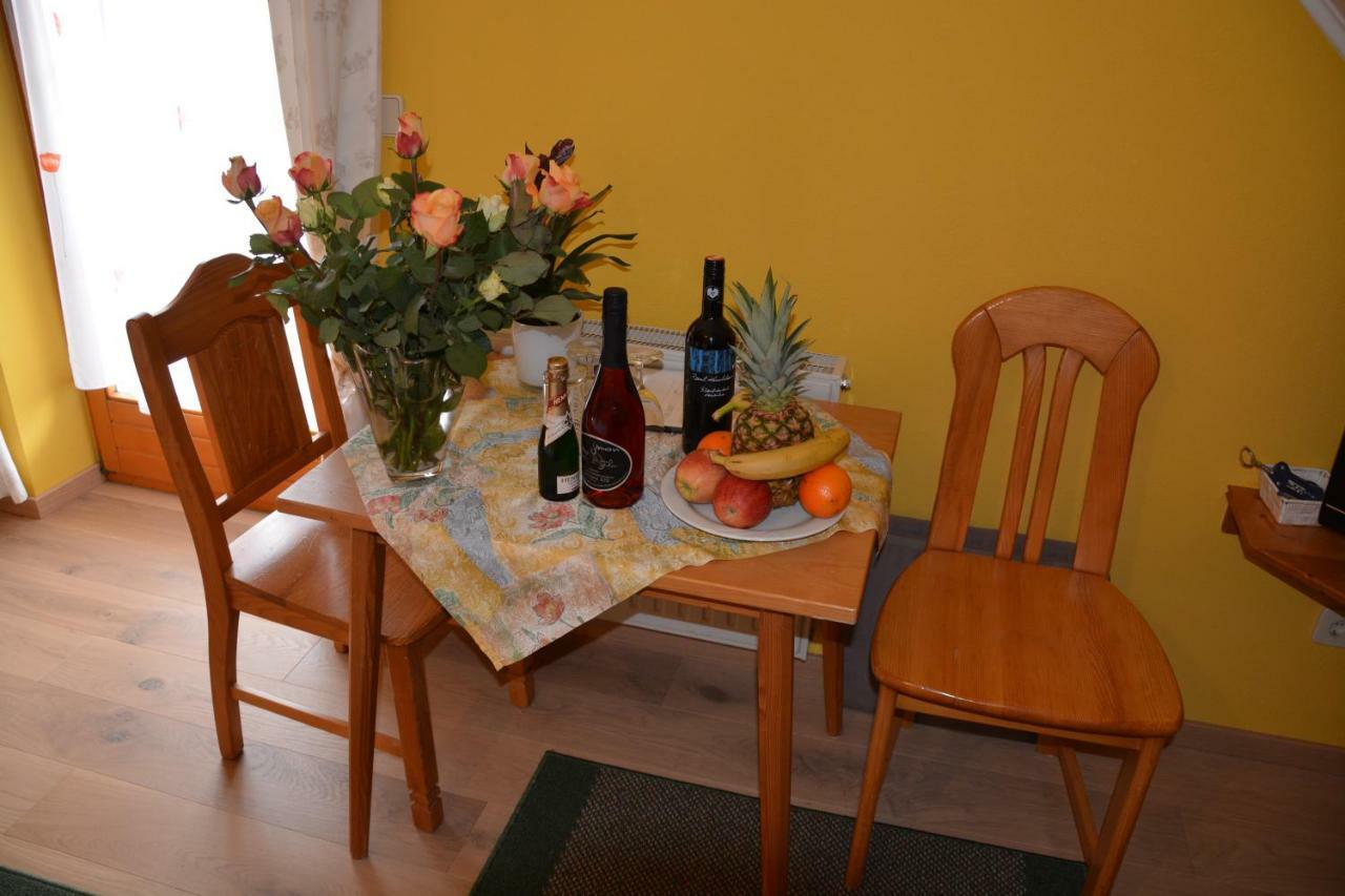 יאנרסדורף Pension Restaurant Rosenberg מראה חיצוני תמונה