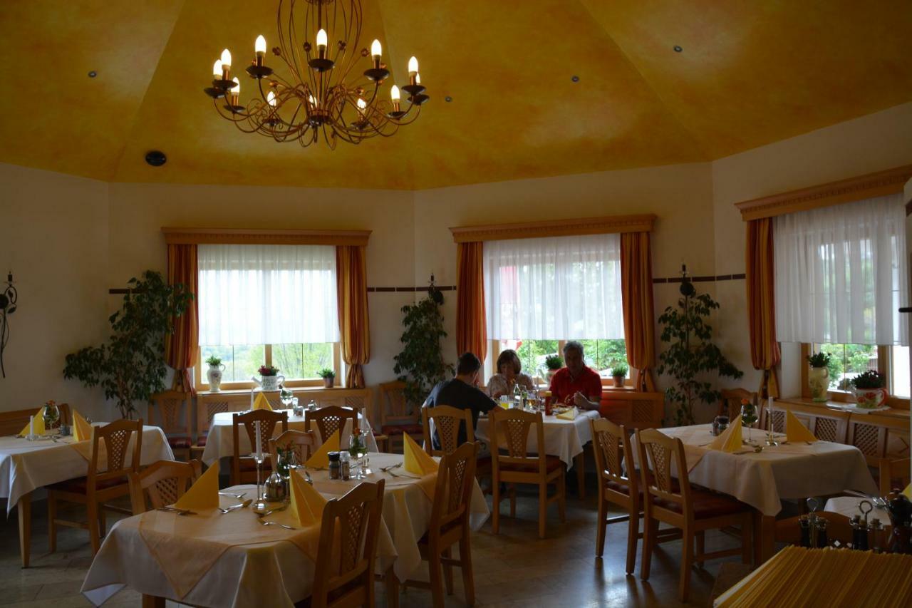 יאנרסדורף Pension Restaurant Rosenberg מראה חיצוני תמונה
