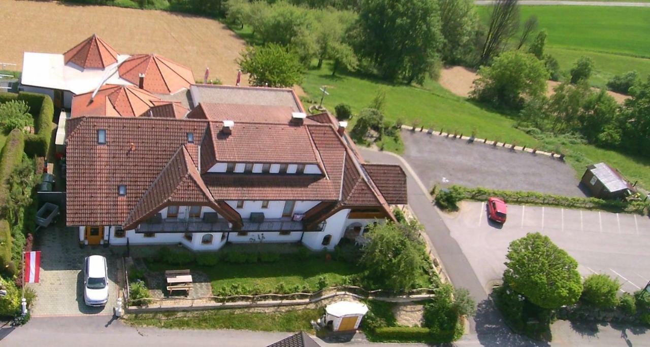 יאנרסדורף Pension Restaurant Rosenberg מראה חיצוני תמונה