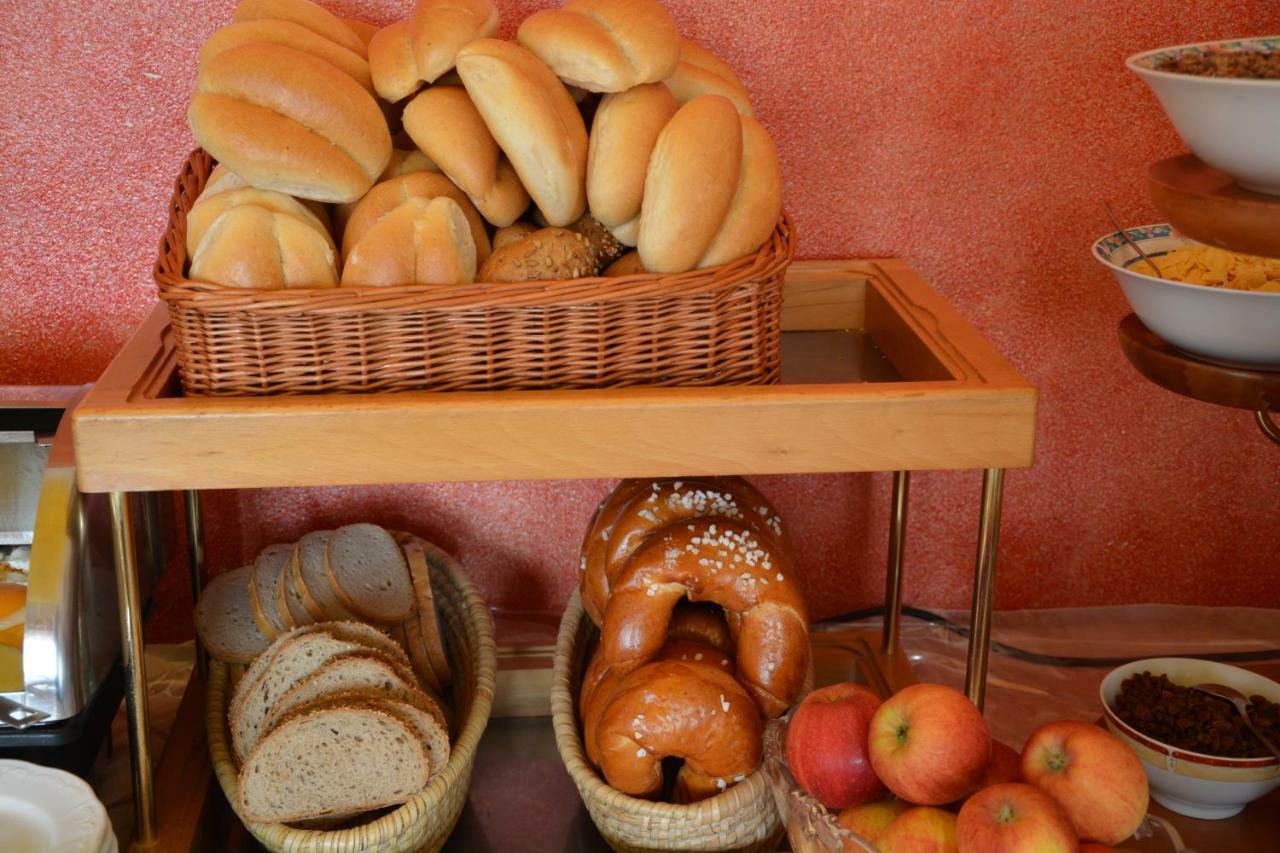 יאנרסדורף Pension Restaurant Rosenberg מראה חיצוני תמונה